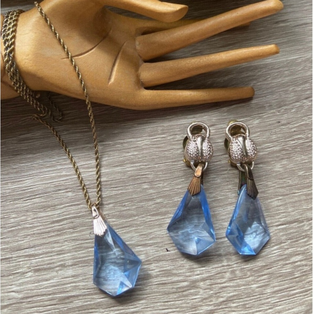 Vintage Crystal Drop Earrings & Necklace Set Faceted Blue Glass